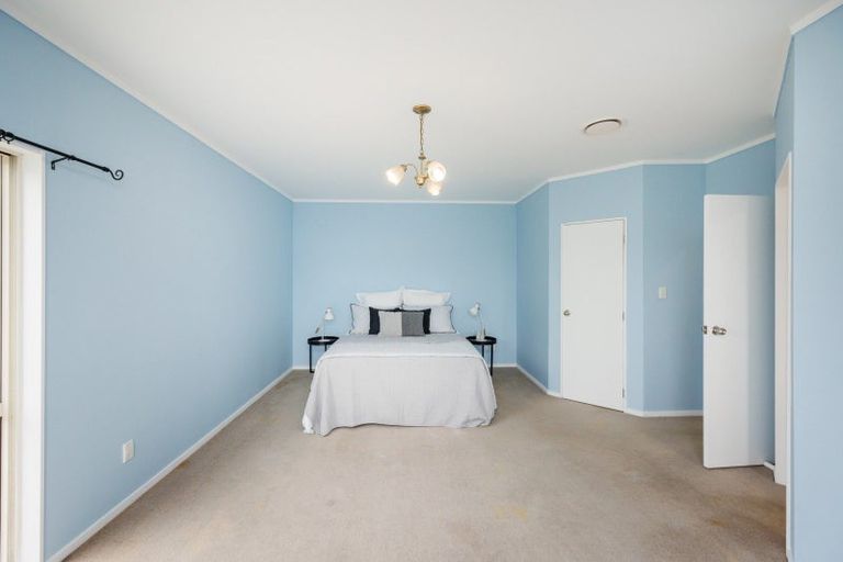 Photo of property in 101 Hillcrest Drive, Kelvin Grove, Palmerston North, 4414