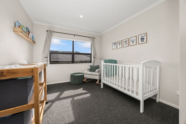 Photo of property in 82 Kotare Street, Waikanae, 5036