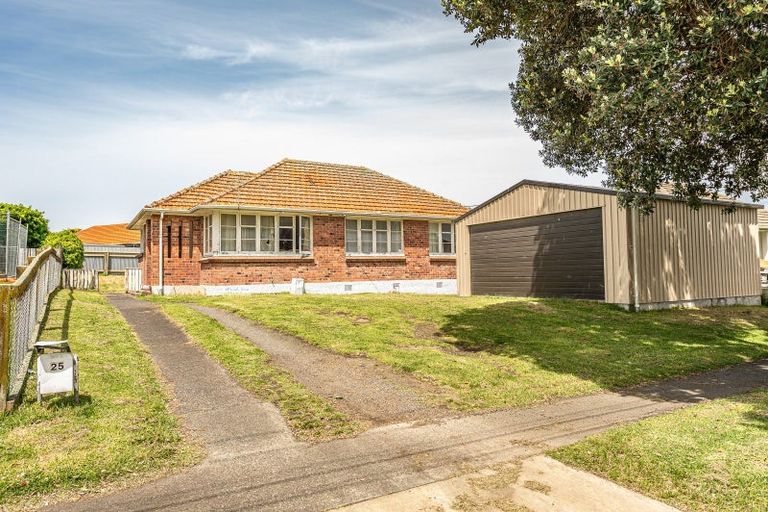 Photo of property in 25 Harper Street, Gonville, Whanganui, 4501