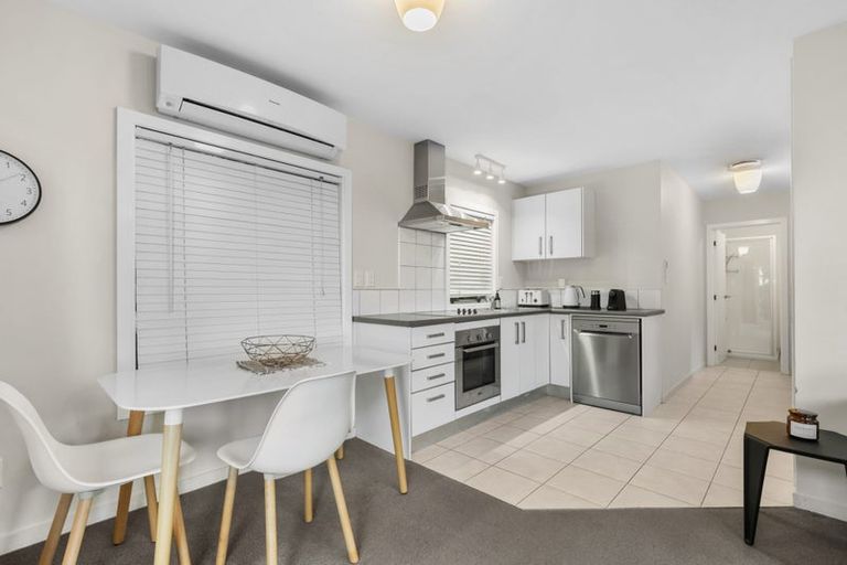 Photo of property in 30 Rangiora Avenue, Kaiwharawhara, Wellington, 6035