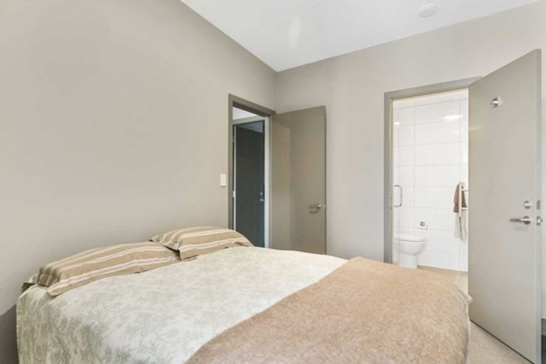 Photo of property in Canvas Apartments, 18/307 Willis Street, Te Aro, Wellington, 6011