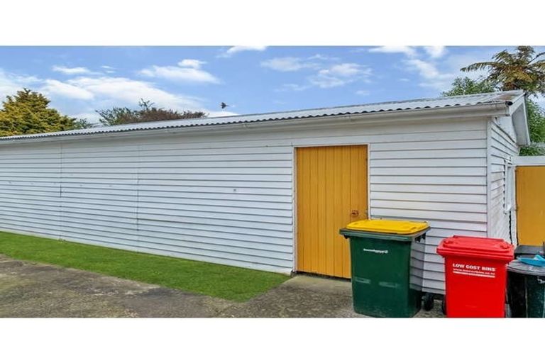 Photo of property in 9 Collingwood Street, Levin, 5510