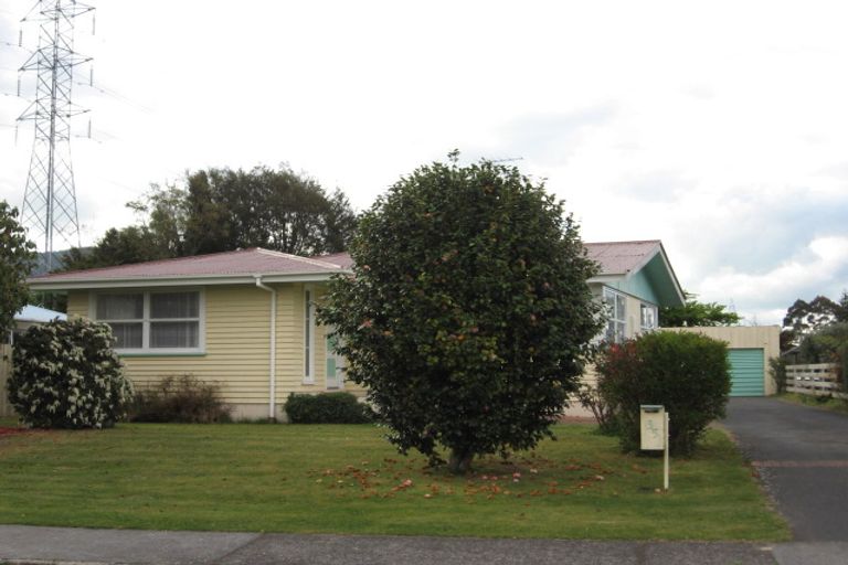 Photo of property in 35 Clyde Street, Utuhina, Rotorua, 3015