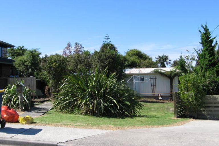 Photo of property in 10 Tui Street, Torbay, Auckland, 0630