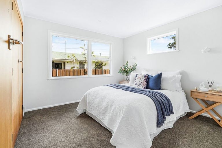 Photo of property in 28 Northolt Road, Fairview Downs, Hamilton, 3214