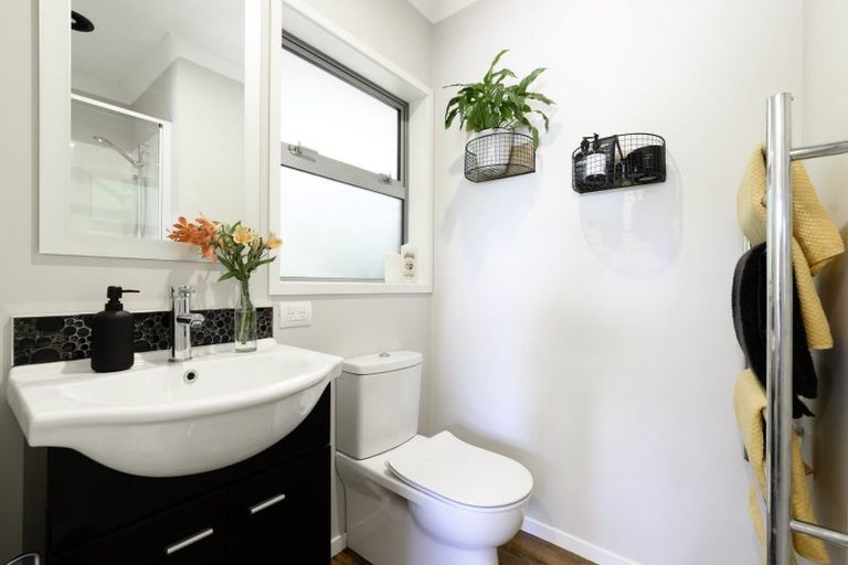 Photo of property in 140 Bellevue Road, Brookfield, Tauranga, 3110