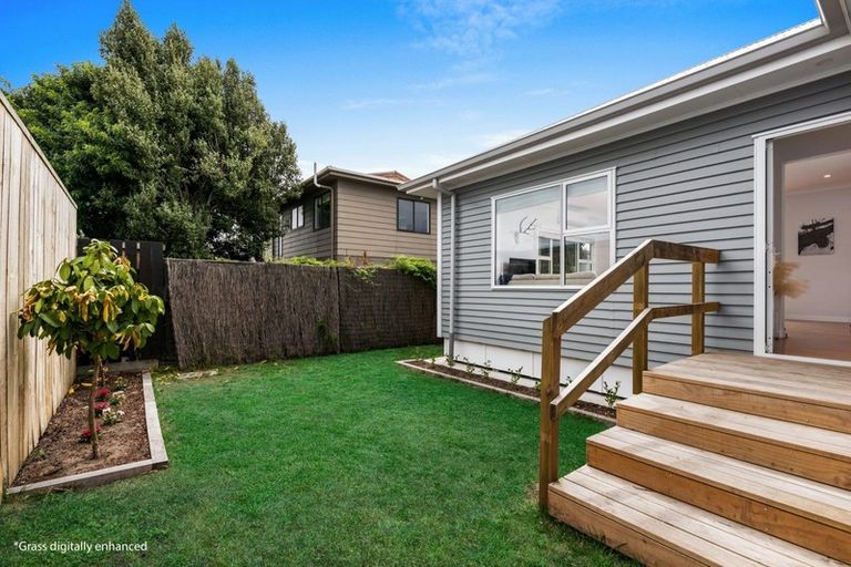 Photo of property in 21a Ngatai Road, Otumoetai, Tauranga, 3110