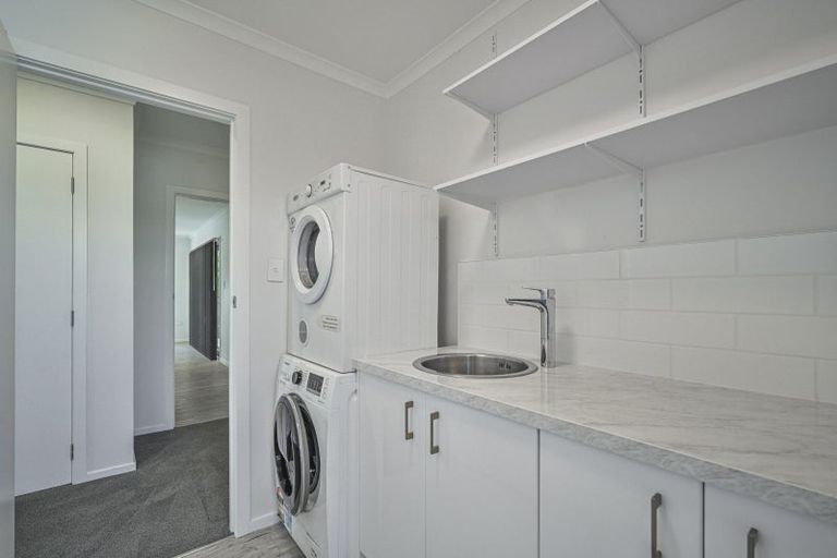 Photo of property in 68 Middle Road, Havelock North, 4130