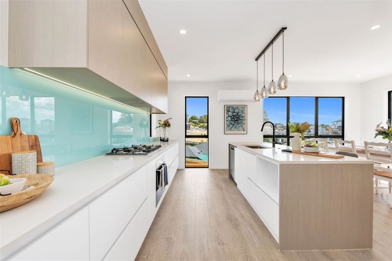 Photo of property in 36 Mcwhirters Farm Lane, Massey, Auckland, 0614