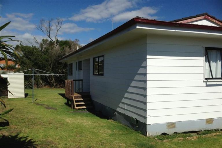 Photo of property in 195 Mahia Road, Wattle Downs, Auckland, 2103