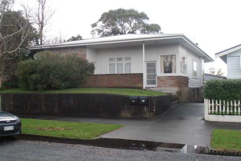 Photo of property in 35 Rocklands Avenue, Mount Eden, Auckland, 1024