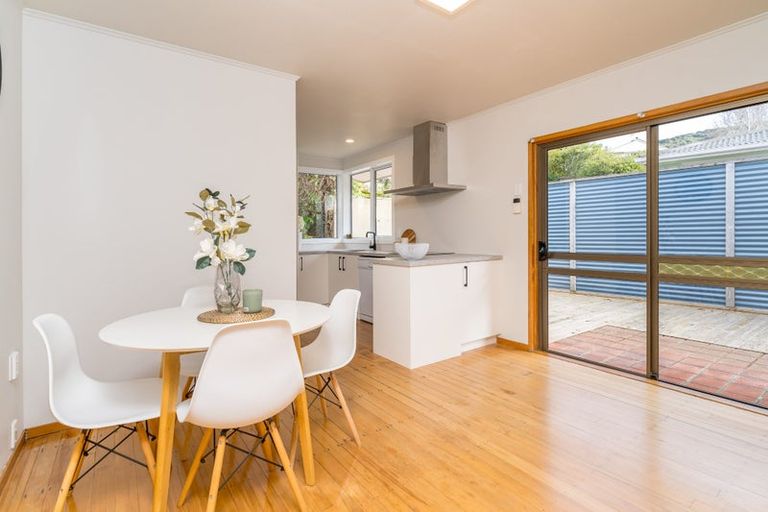 Photo of property in 19 Centennial Avenue, Helensburgh, Dunedin, 9010