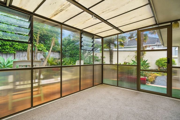 Photo of property in 2/9a Elliot Street, Howick, Auckland, 2014