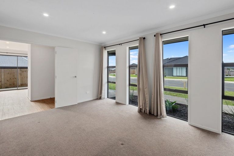 Photo of property in 15 Ohau Crescent, Tikipunga, Whangarei, 0112