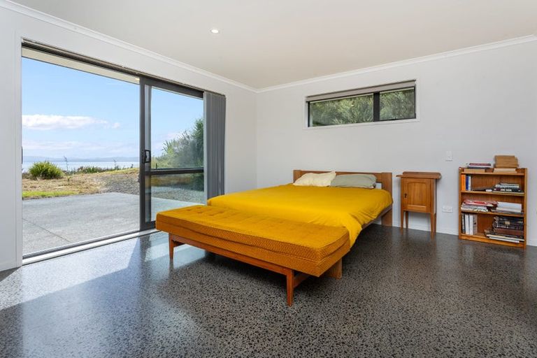 Photo of property in 103 Mcleod Road, South Head, Helensville, 0874