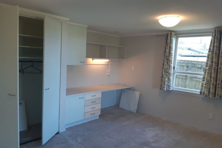 Photo of property in 6 Tirita Street, Kawaha Point, Rotorua, 3010