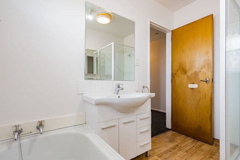 Photo of property in 1/148a Beach Road, North New Brighton, Christchurch, 8083