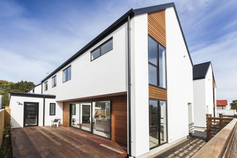 Photo of property in 1/196 Peterborough Street, Christchurch Central, Christchurch, 8013