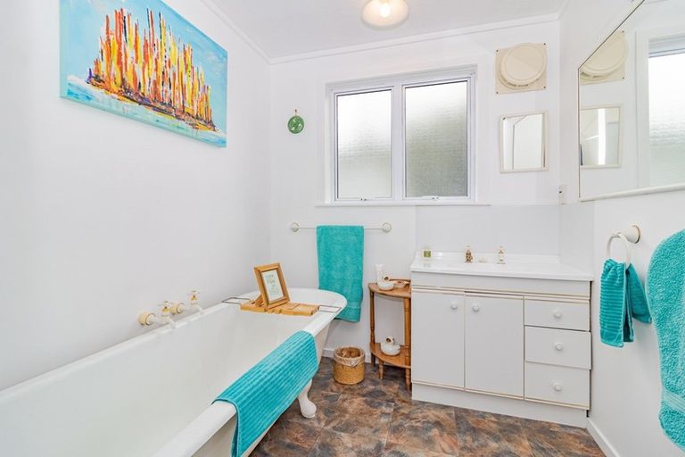 Photo of property in 12 Central Avenue, Gonville, Whanganui, 4501