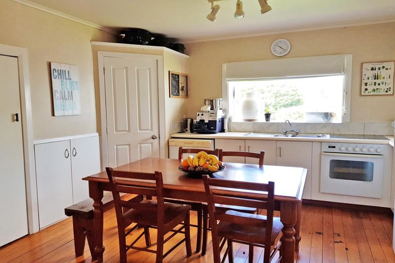 Photo of property in 133 Oakura Road, Oakura, Hikurangi, 0184