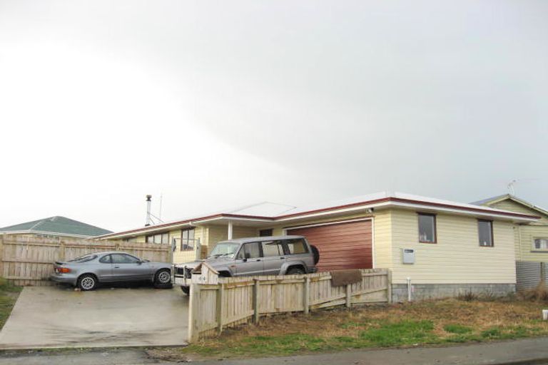 Photo of property in 64 Mavora Crescent, Heidelberg, Invercargill, 9812