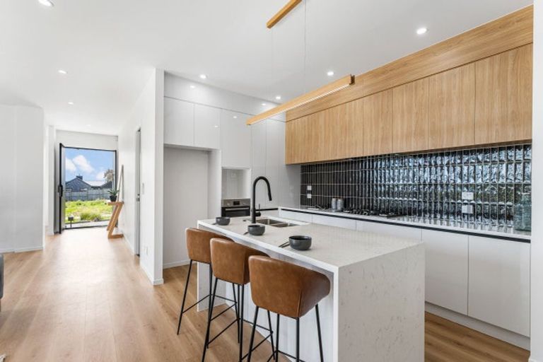 Photo of property in 4 Dame Nganeko Drive, Glenbrook, 2681