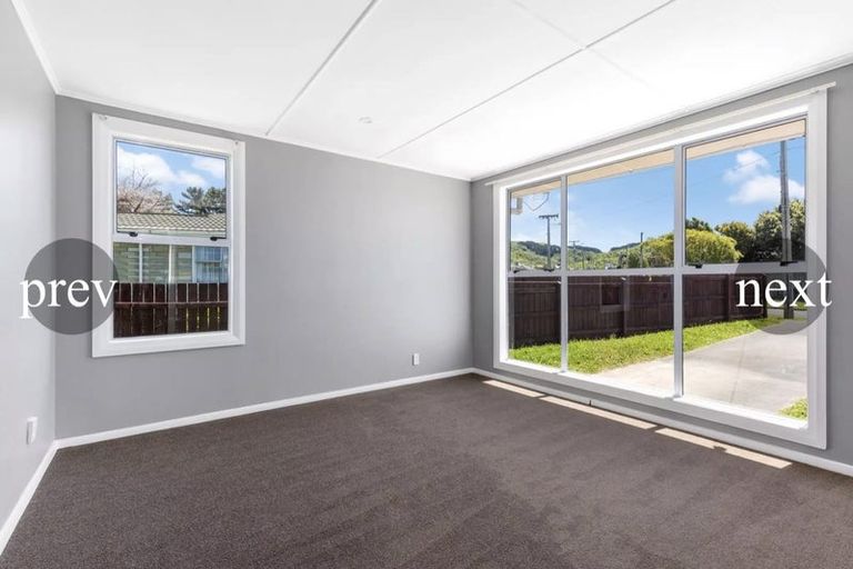 Photo of property in 31 Whanga Crescent, Titahi Bay, Porirua, 5022