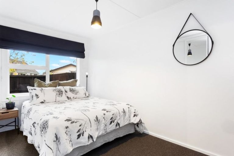Photo of property in 25 Saunders Place, Redwood, Christchurch, 8051