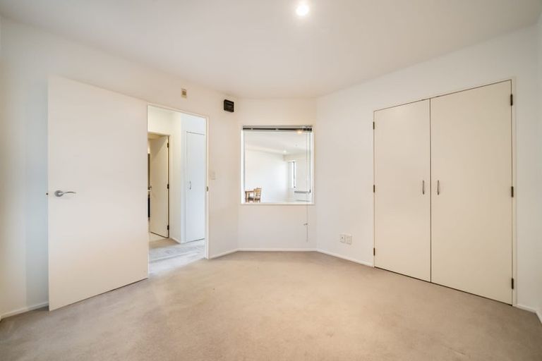 Photo of property in St Peters Apartments, 10c/192 Willis Street, Te Aro, Wellington, 6011