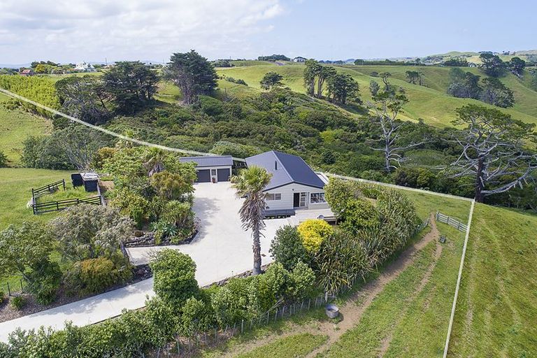 Photo of property in 1177 Awhitu Road, Pollok, Waiuku, 2684