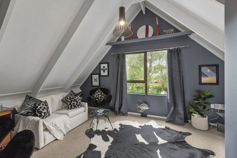 Photo of property in 9 Graham Street, Levin, 5510