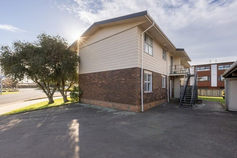 Photo of property in 4/41 Kawaka Street, Mount Maunganui, 3116