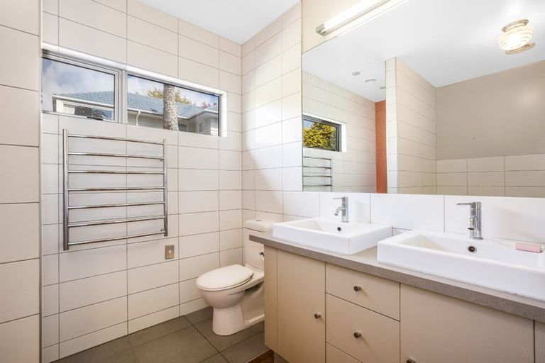 Photo of property in 42 Hathaway Avenue, Boulcott, Lower Hutt, 5010