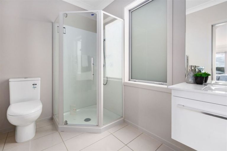 Photo of property in 34 John Burke Drive, Aotea, Porirua, 5024