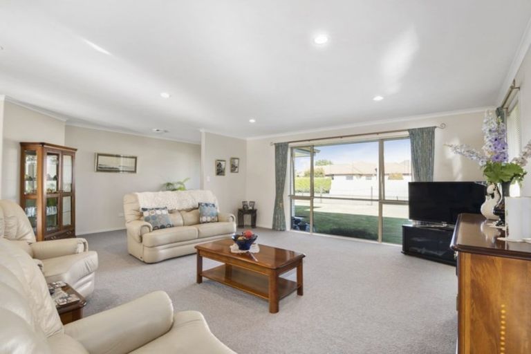 Photo of property in 30 Magnolia Drive, Springlands, Blenheim, 7201