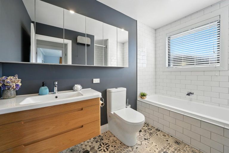 Photo of property in 4 Salisbury Avenue, Rangiora, 7400