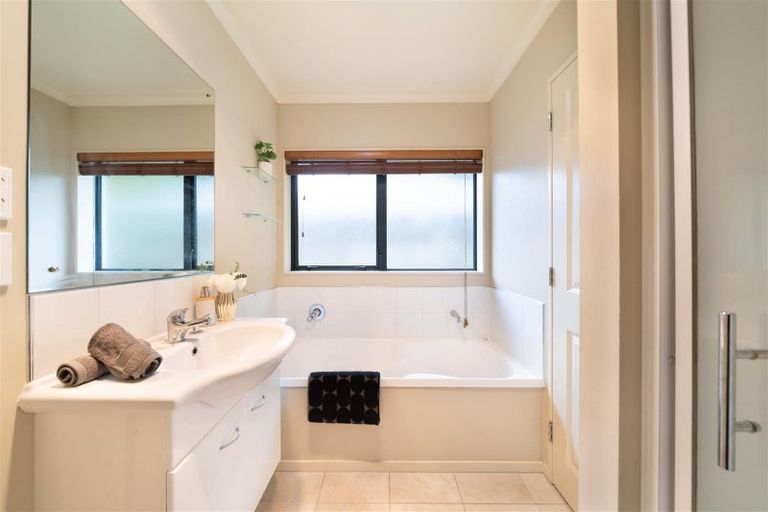 Photo of property in 29 Evergreen Crescent, Trentham, Upper Hutt, 5018