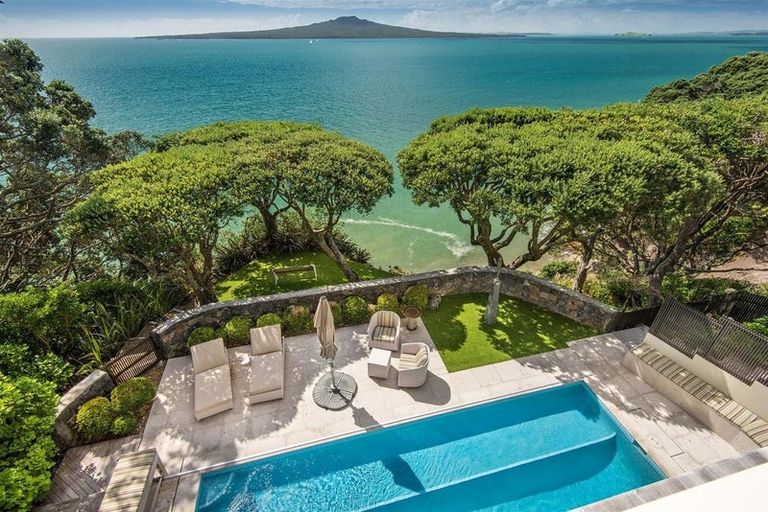 Photo of property in 12a Seacliffe Avenue, Belmont, Auckland, 0622