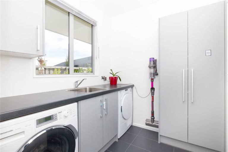 Photo of property in 37a Country Palms Drive, Halswell, Christchurch, 8025