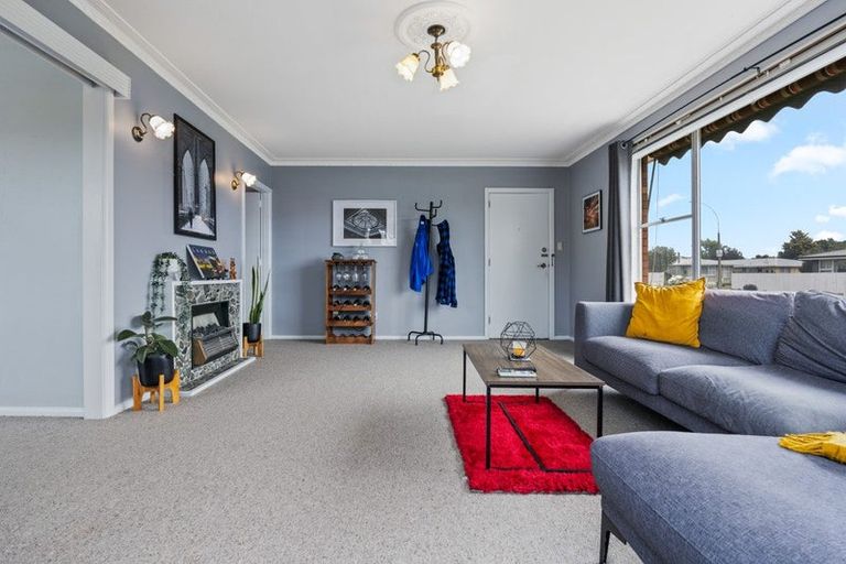 Photo of property in 21 Blakehall Place, Spreydon, Christchurch, 8024