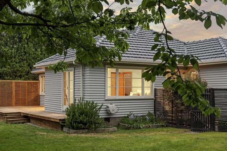 Photo of property in 1/22 Mary Street, Papanui, Christchurch, 8053