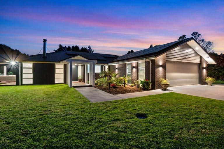 Photo of property in 68b Munro Road, Minden, 3179