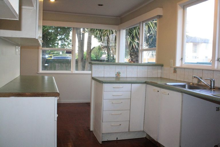 Photo of property in 119 Gills Road, Bucklands Beach, Auckland, 2014