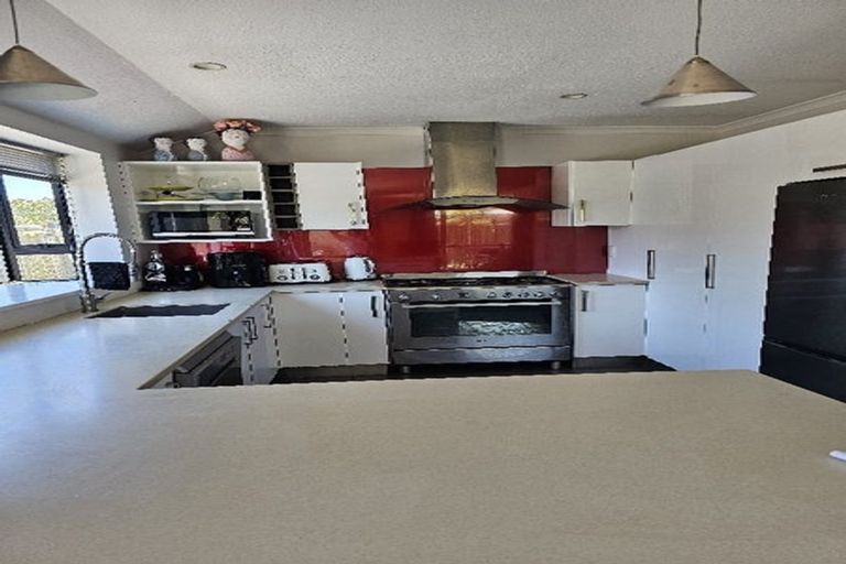 Photo of property in 8a Kenwyn Avenue, St Albans, Christchurch, 8052