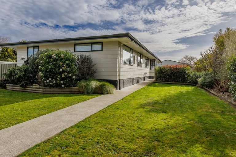 Photo of property in 20 Hughes Street, Waimate, 7924