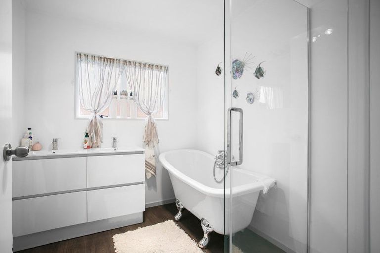 Photo of property in 1a Longfellow Street, Leamington, Cambridge, 3432