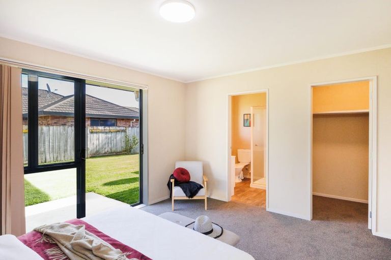 Photo of property in 53 Meridian Grove, Kelvin Grove, Palmerston North, 4414