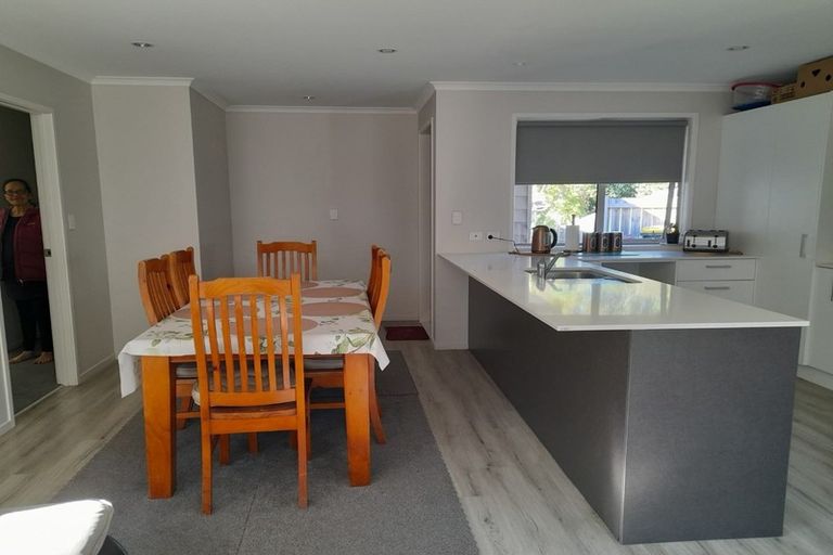 Photo of property in 9a Cross Street, Drury, 2113