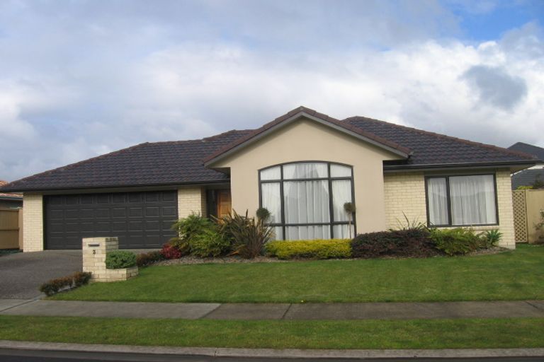 Photo of property in 3 Zara Court, Flat Bush, Auckland, 2016
