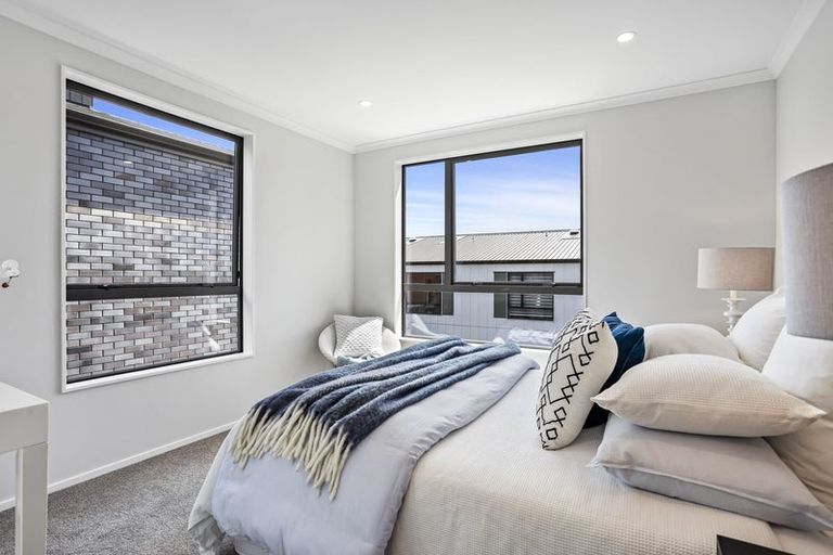 Photo of property in 18 Clark Road, Hobsonville, Auckland, 0616